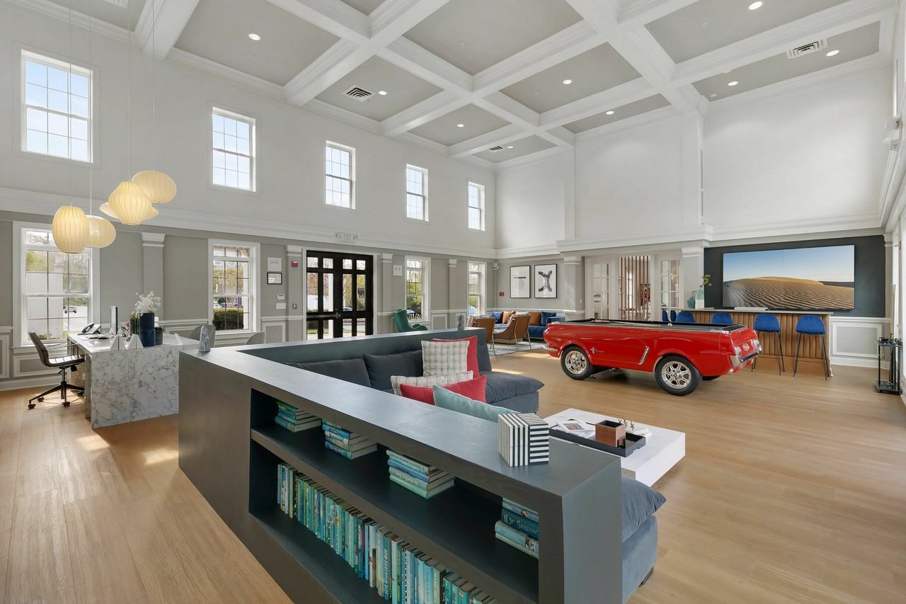 Belmont Station - Photo 7 of 50