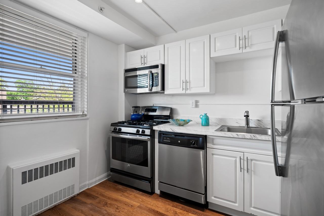 The Residences at Bedford - Photo 5 of 43