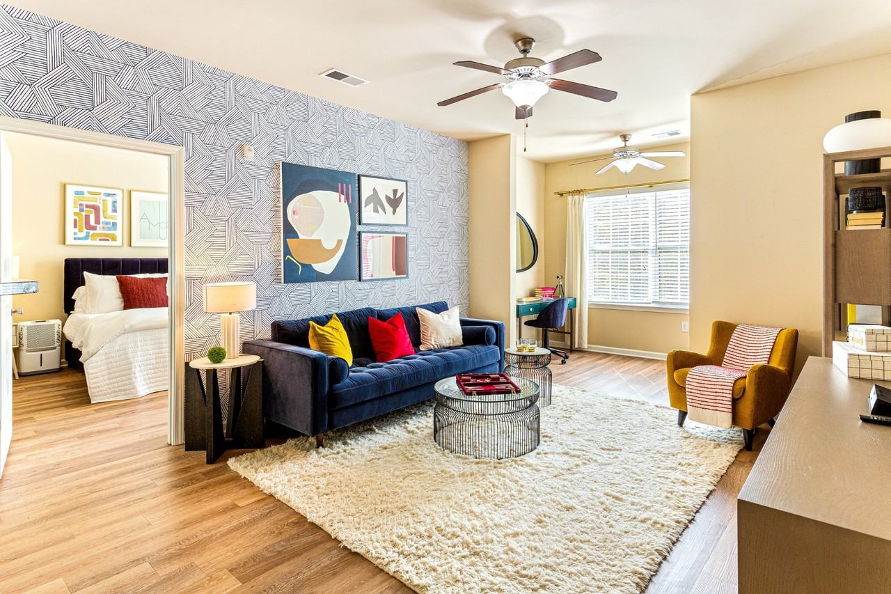 Enclave at Pamalee Square - Photo 2 of 50