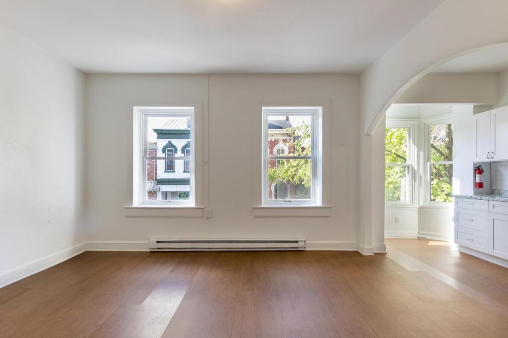 529 Cumberland St Apt B - Photo 6 of 18
