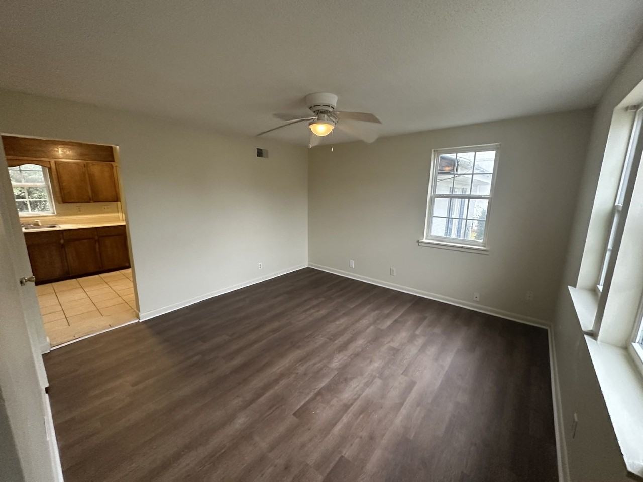 300A Pleasant St - Photo 2 of 6