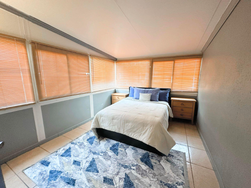 6913 Cocos Drive - Photo 3 of 18