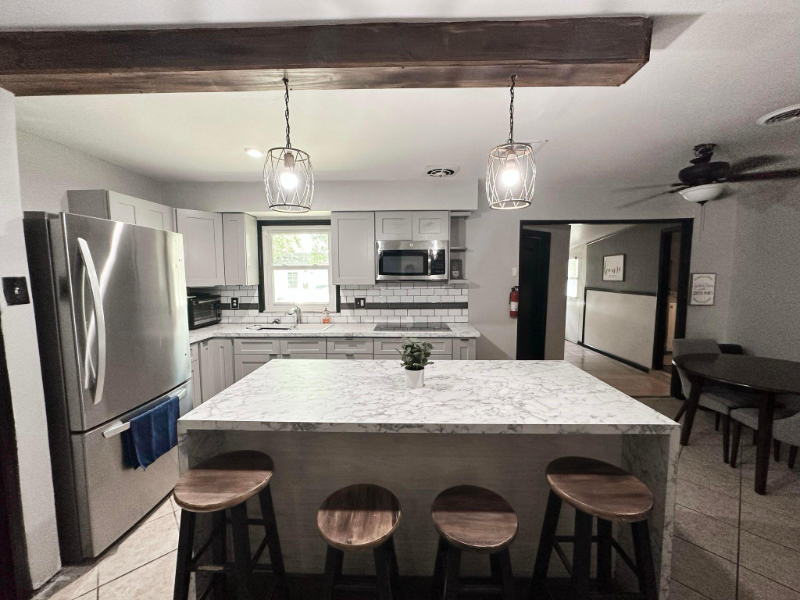 6913 Cocos Drive - Photo 7 of 18