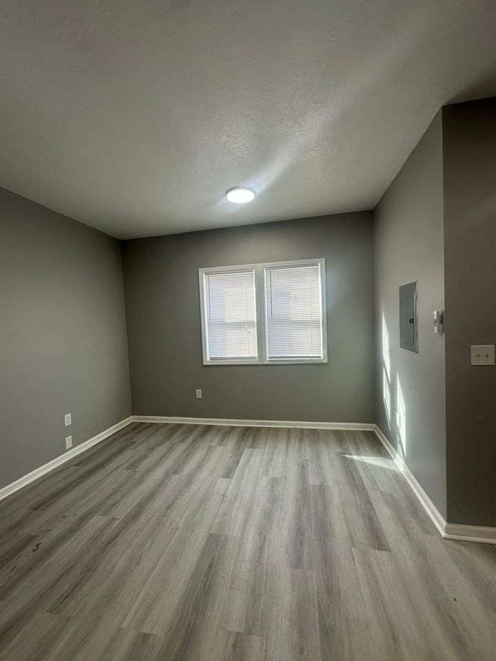 Irvington Living III - Photo 4 of 13
