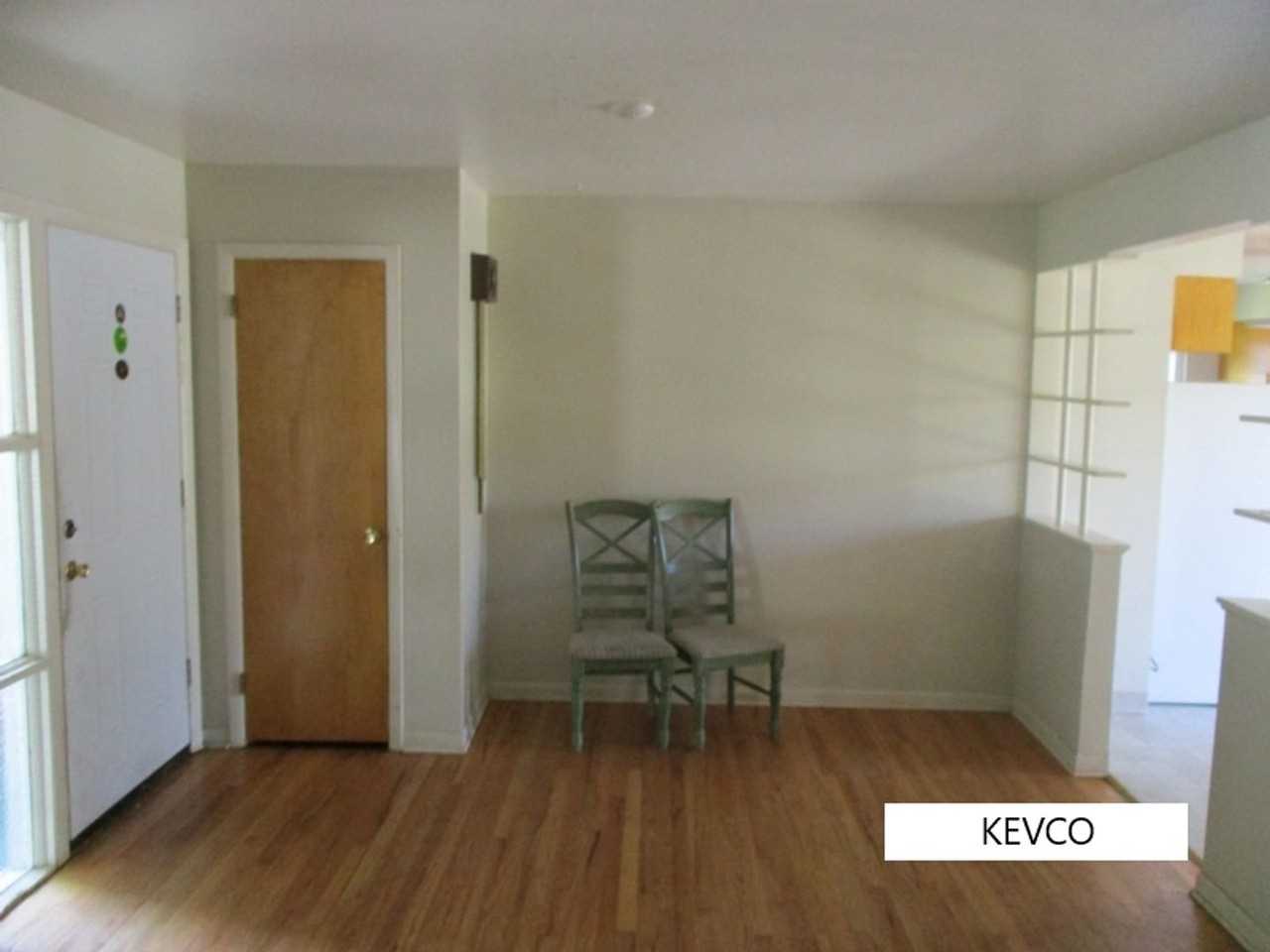 1044 Montview Rd - Photo 2 of 15