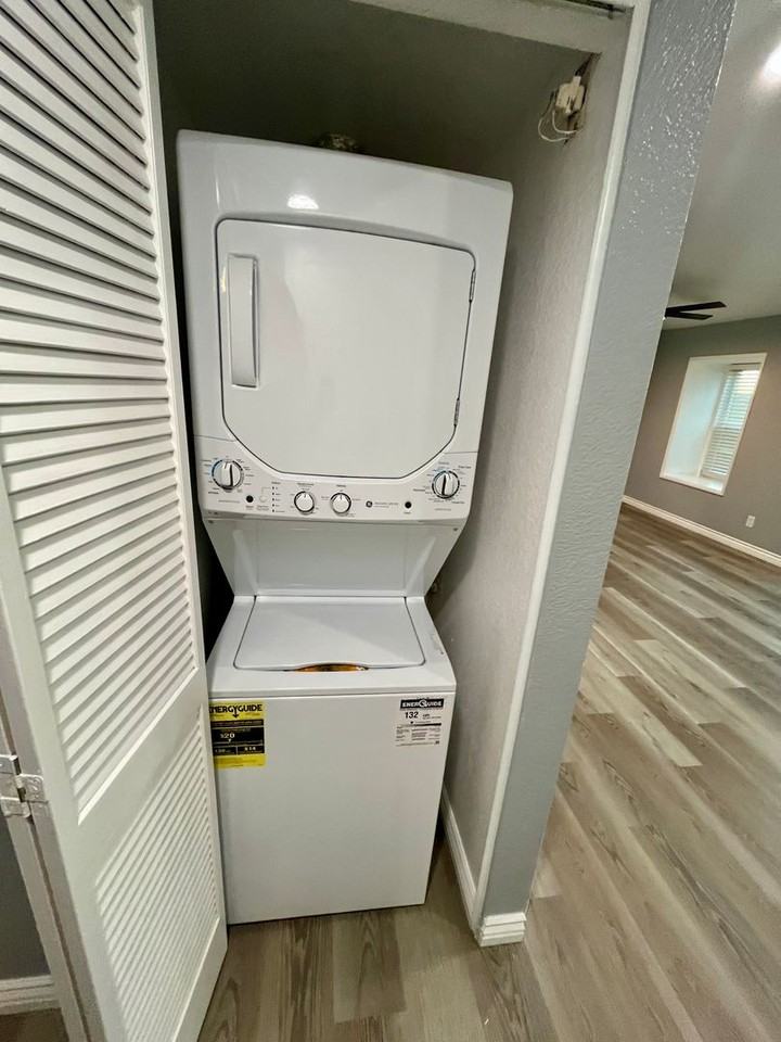 5094 Via Manos #G - Photo 5 of 20