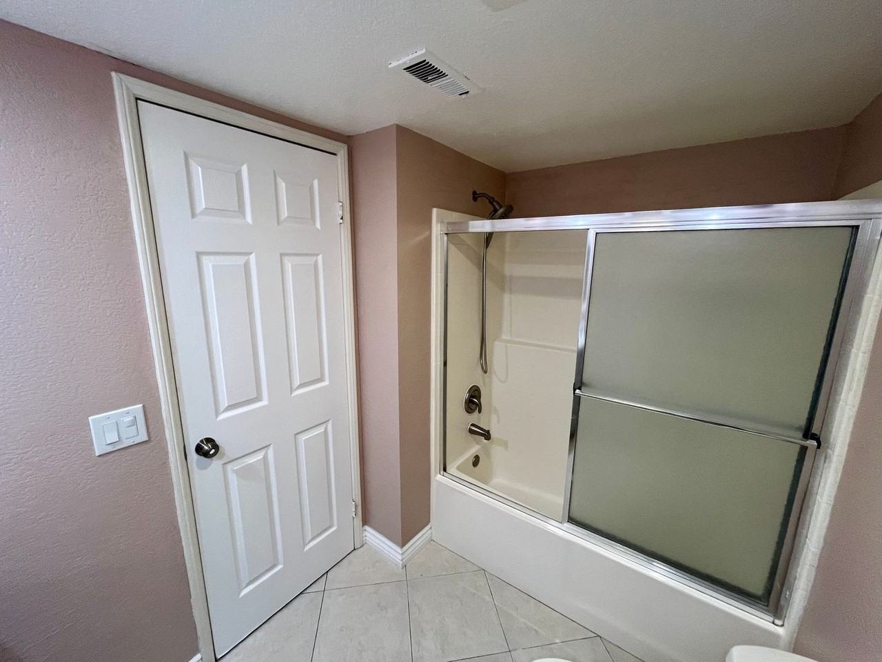 5094 Via Manos #G - Photo 6 of 20