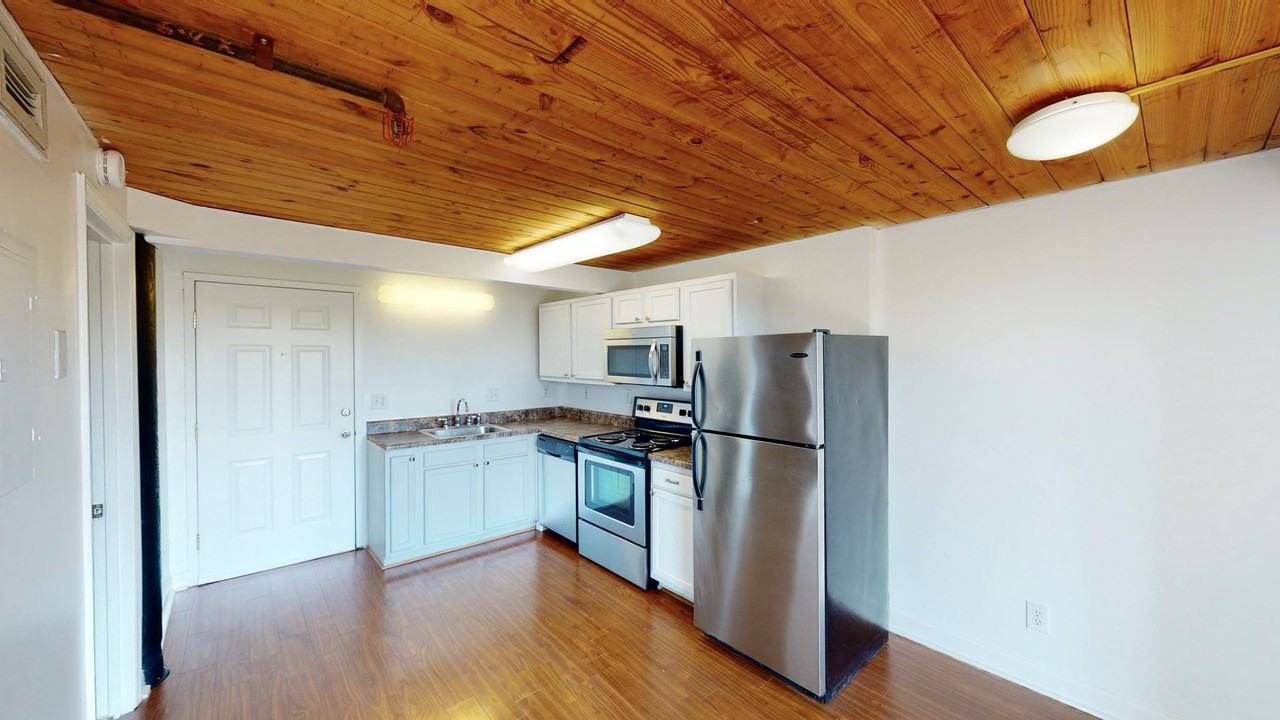 201 S Hoskins Rd #317 - Photo 7 of 23