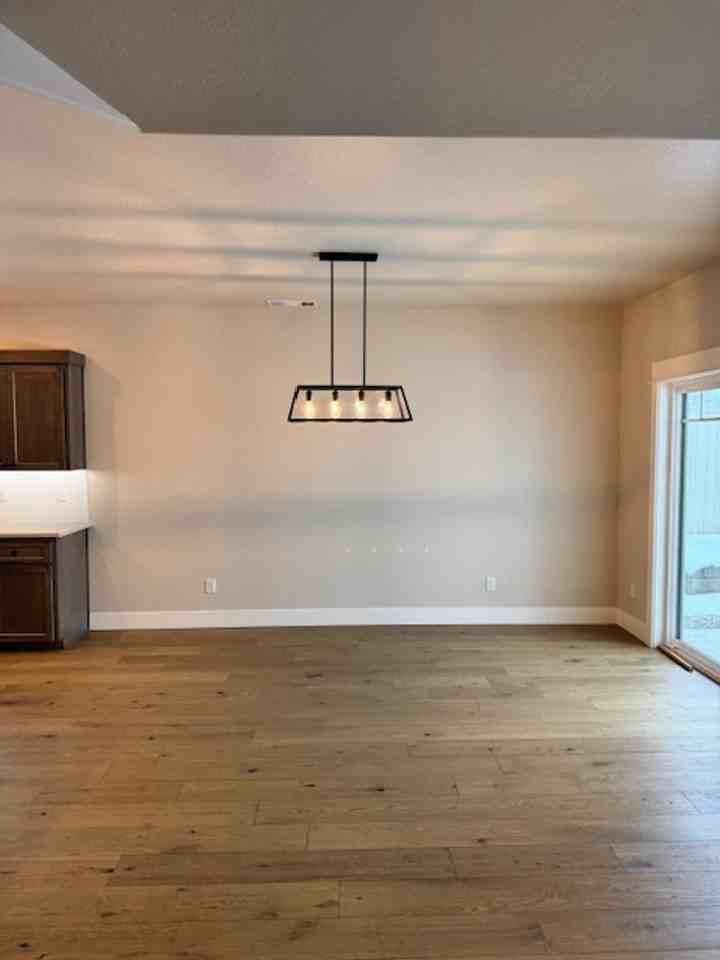 3844 Arena Dr - Photo 5 of 22