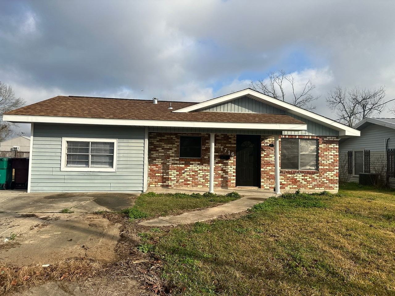 1716 W Krause St - Photo 2 of 22