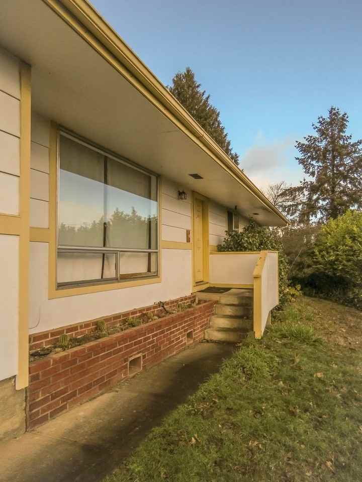 1888 Sunrise Blvd - Photo 2 of 18