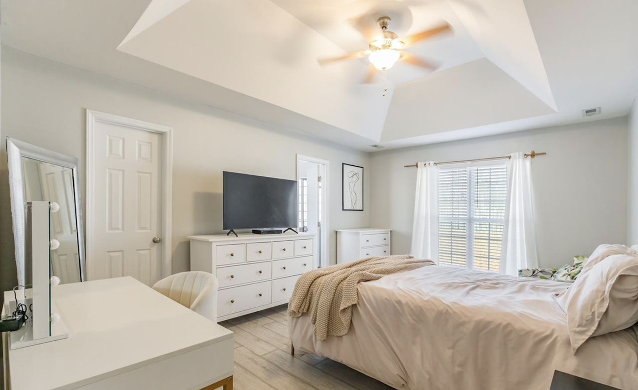 8508 Farnsworth Lane - Photo 3 of 14