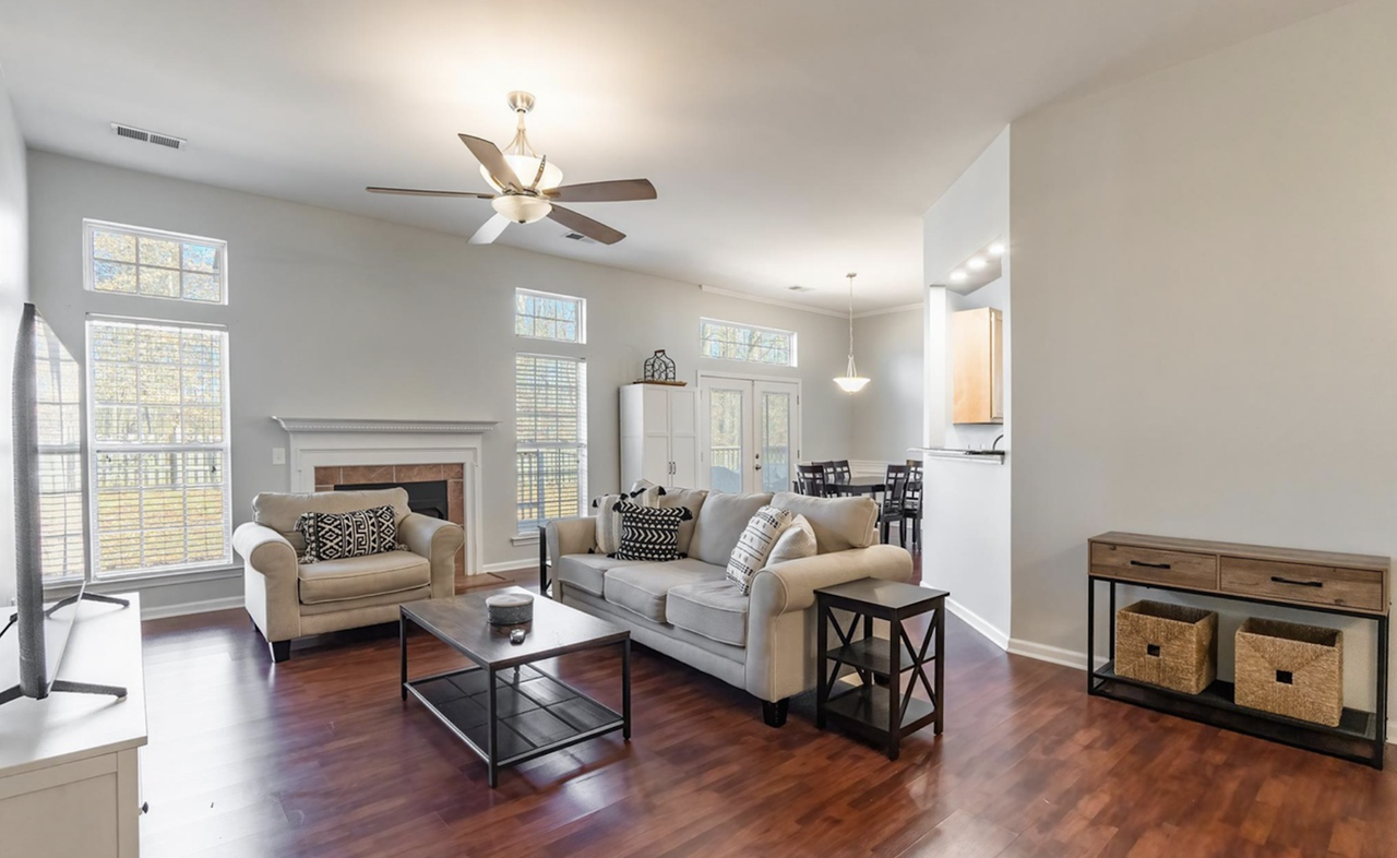 8508 Farnsworth Lane - Photo 4 of 14