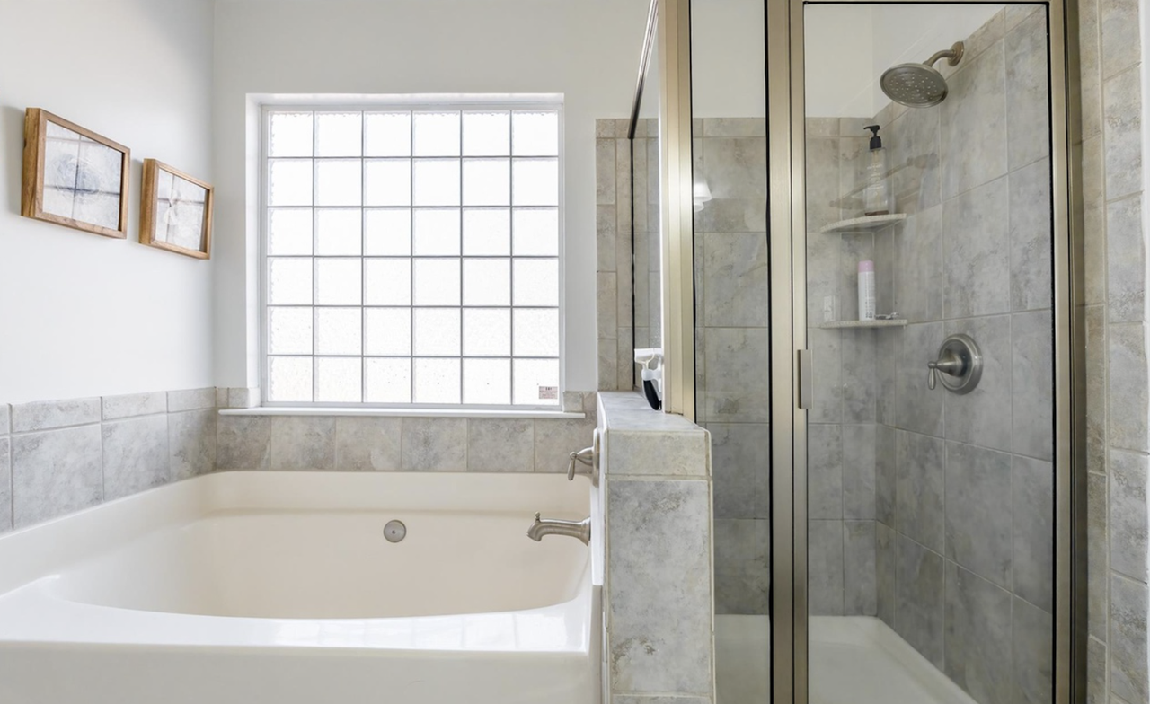 8508 Farnsworth Lane - Photo 6 of 14