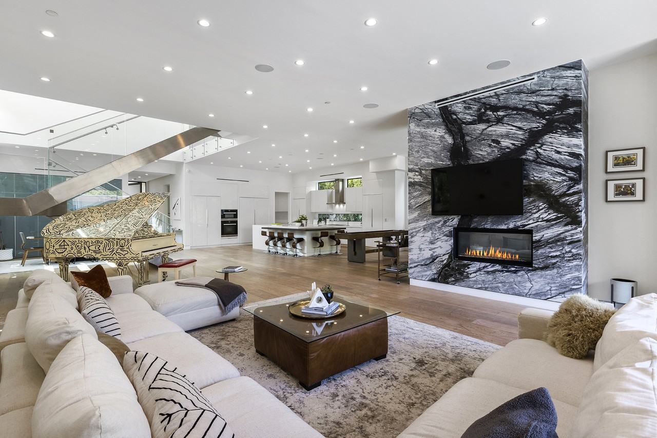 726 N Martel Ave #NA - Photo 6 of 47