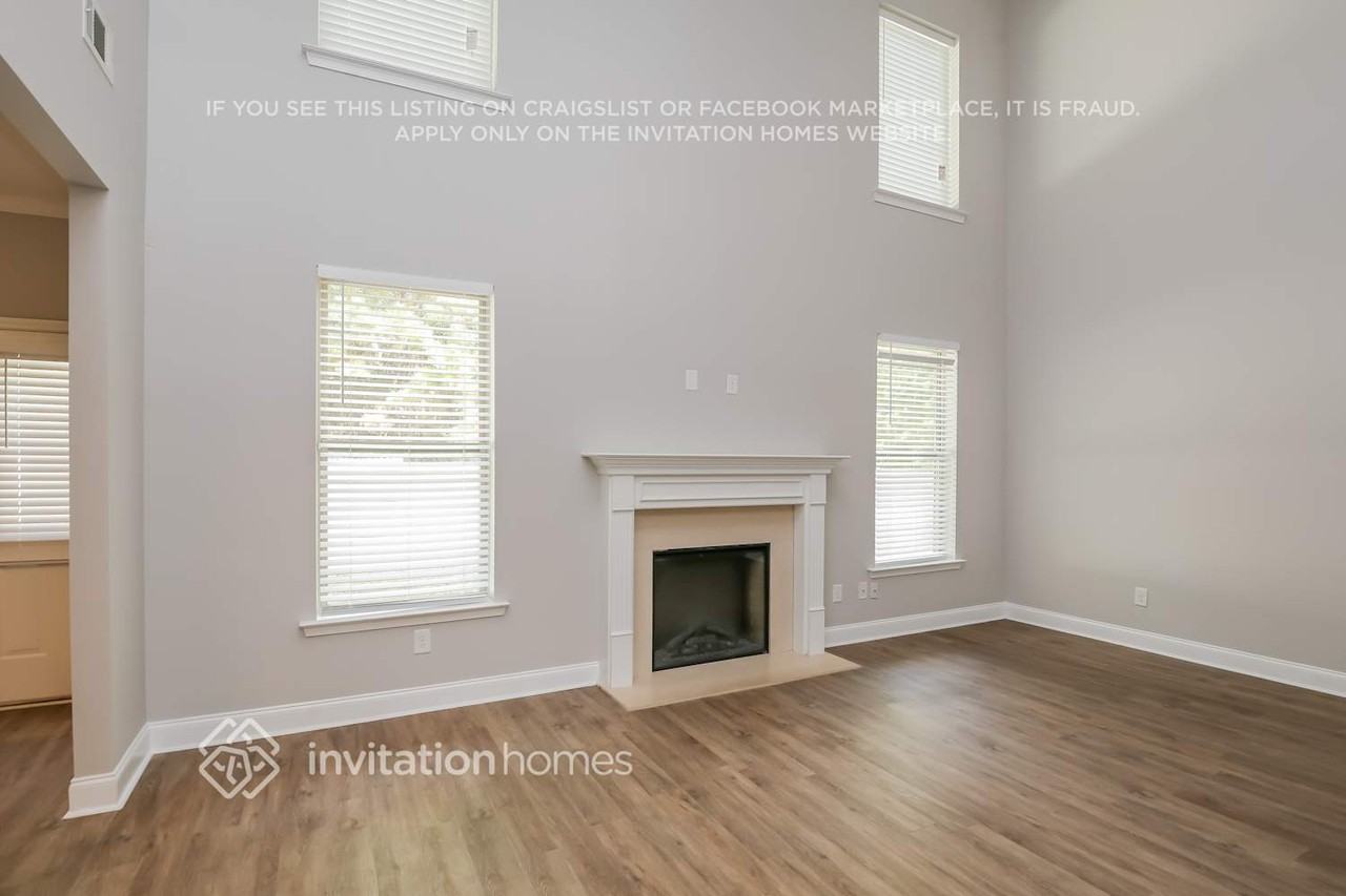 1482 Sand Way - Photo 4 of 18