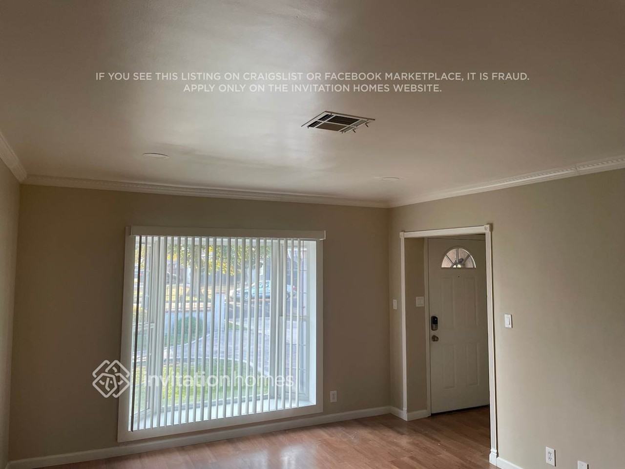 5485 Sierra St - Photo 3 of 14