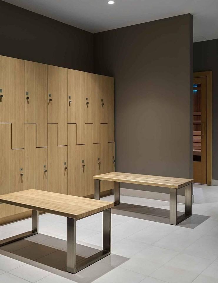 402 N Ervay St - Photo 3 of 10