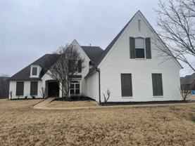 6271 Queens College Dr - Photo 1 of 1