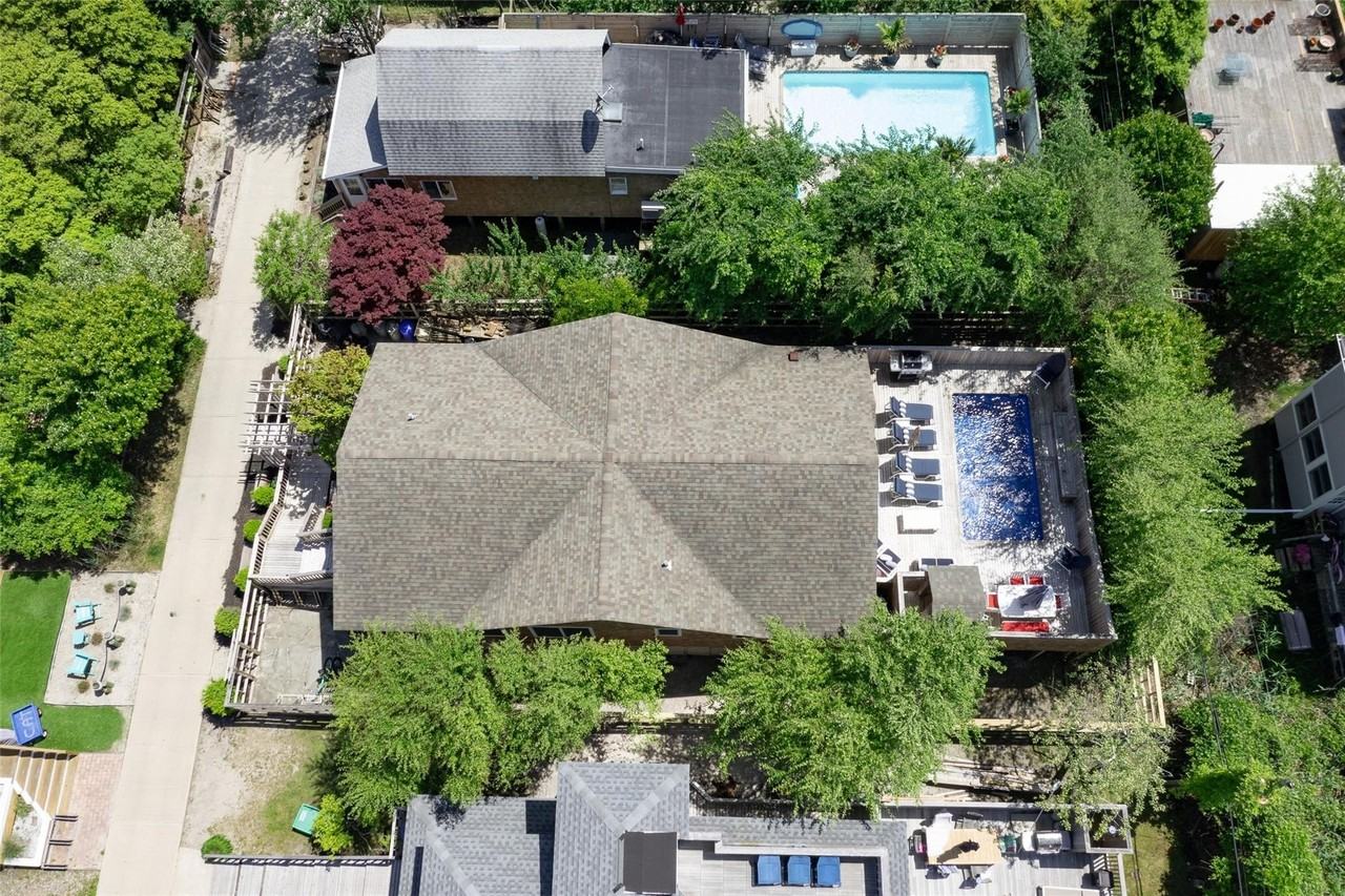 112 Ocean Rd - Photo 4 of 19