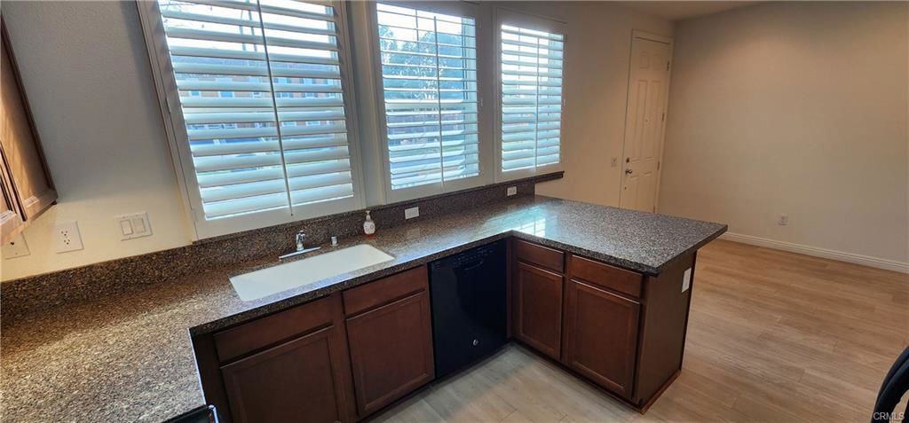 12345 Heritage Springs Dr - Photo 2 of 6