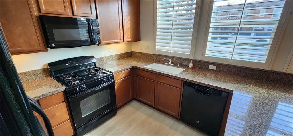 12345 Heritage Springs Dr - Photo 3 of 6