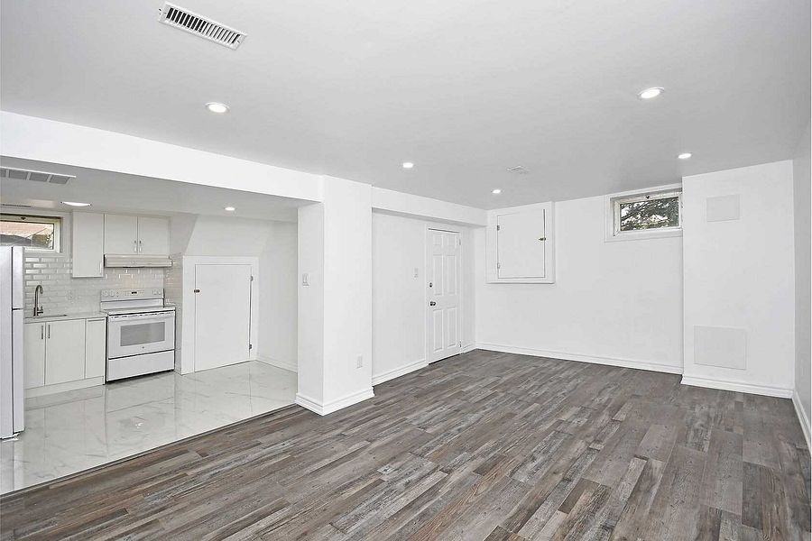 748 George Street - Photo 2 of 11