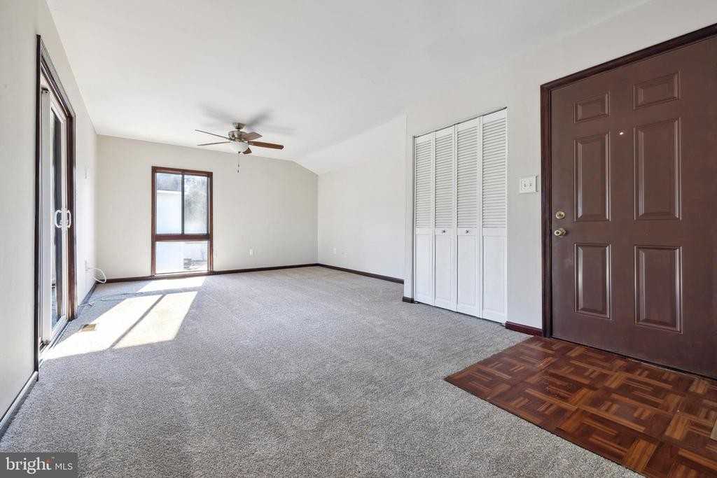 40 Tansboro Rd ##3d - Photo 3 of 19