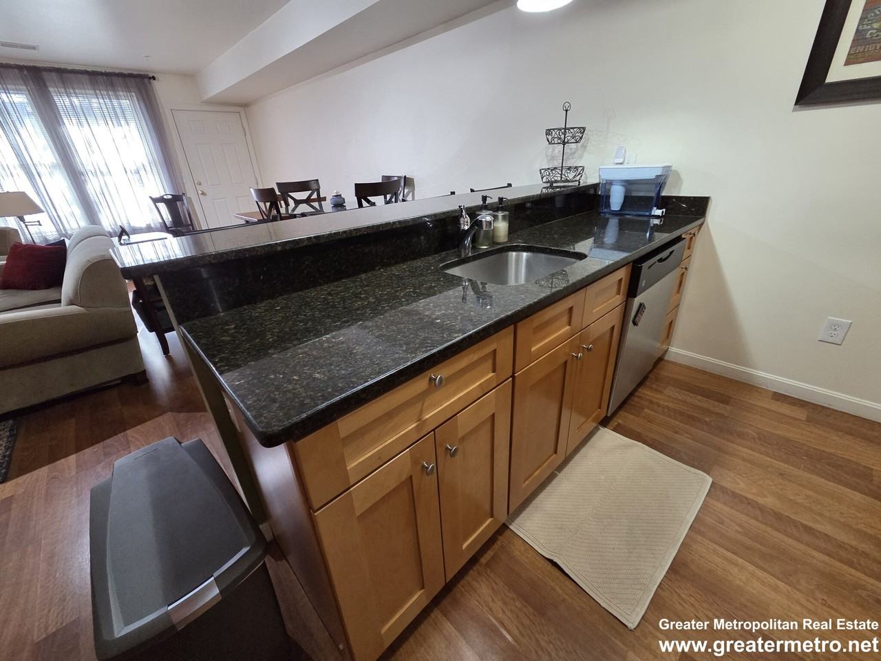 39 Chelsea St #3 - Photo 6 of 17