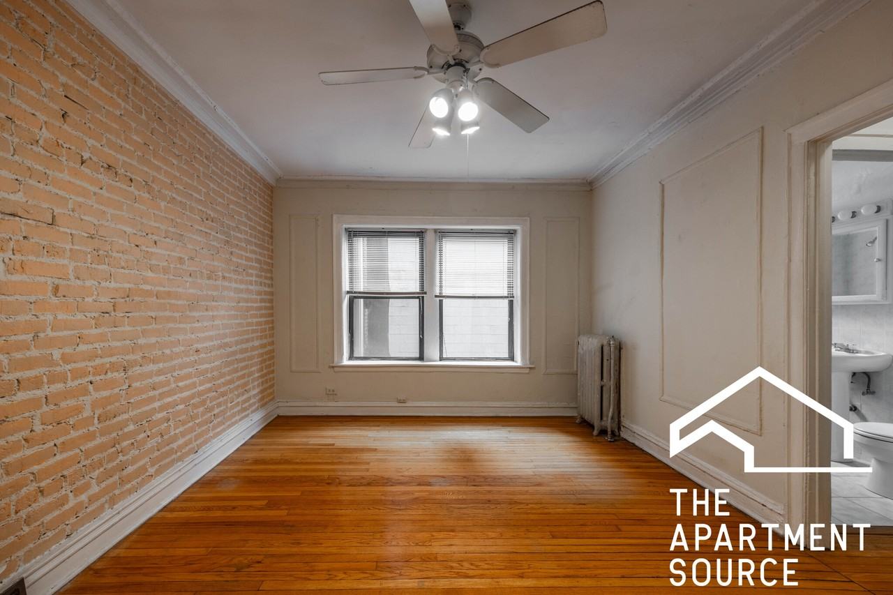 1164 N Dearborn St #216 - Photo 4 of 14