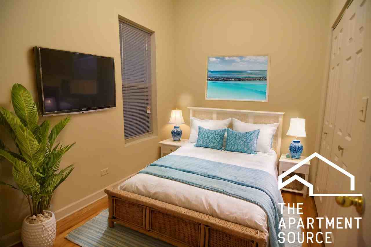 3805 W Belmont Ave #3 - Photo 3 of 15