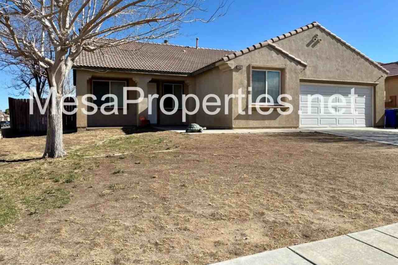 14567 Heatherdale Ct - Photo 3 of 36