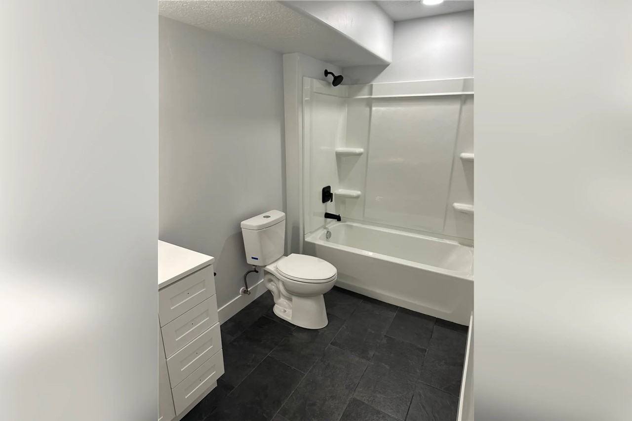 1607 W Stark Dr - Photo 3 of 8