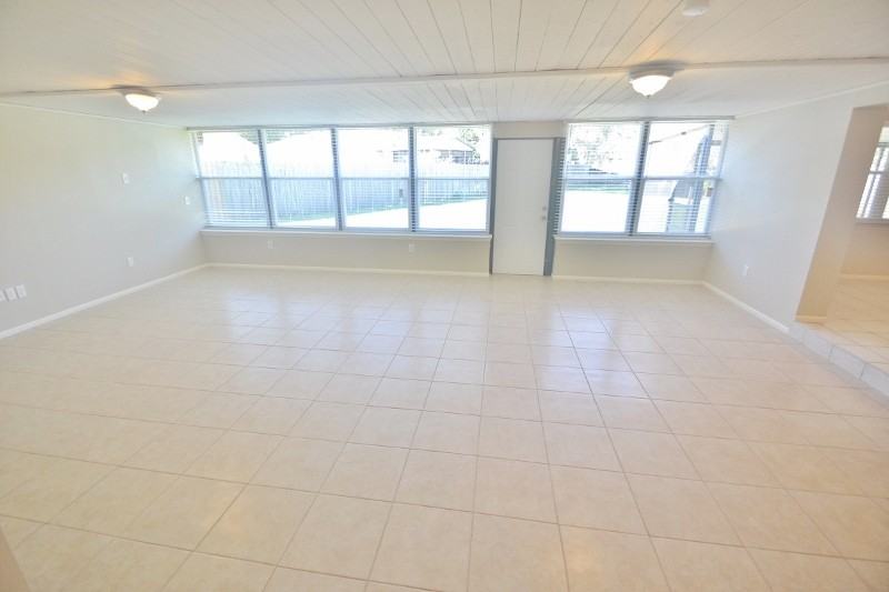 14308 Grafton Pl - Photo 2 of 3