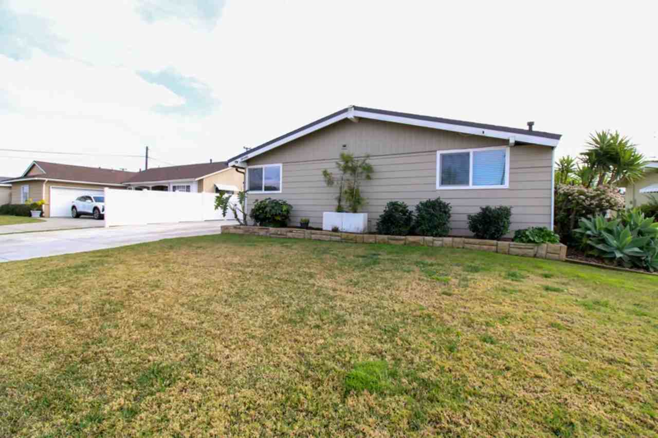 14446 San Dieguito Dr - Photo 2 of 23