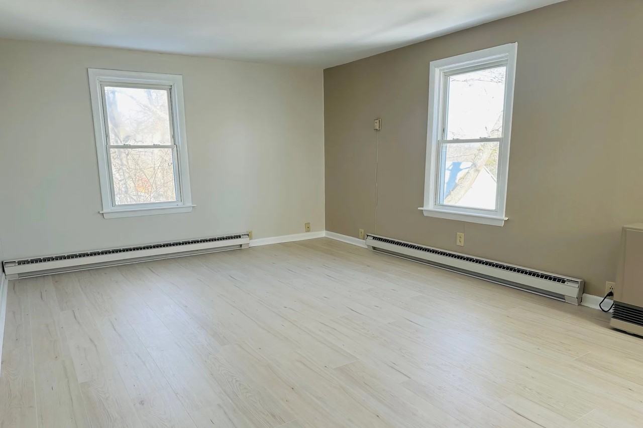 3 Spruce St - Photo 2 of 12