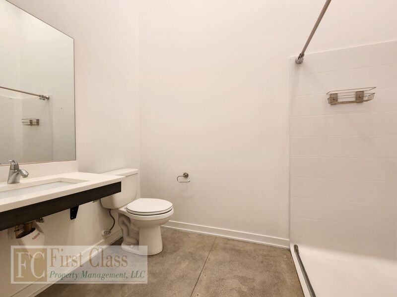 3334 Se Belmont St #104 - Photo 7 of 16