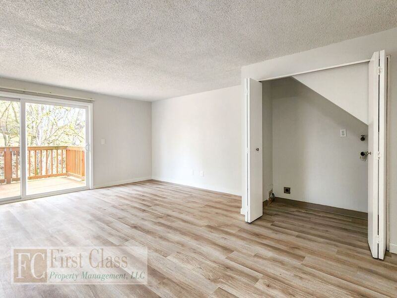 19465 Nw Mahama Pl #D - Photo 3 of 23