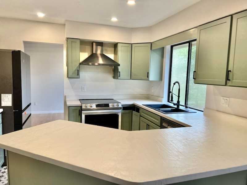 118 Beverly Dr - Photo 3 of 11