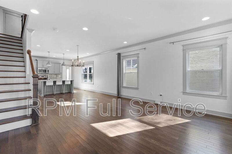 2615A Pennington Ave - Photo 4 of 43