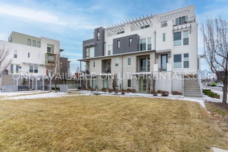 4738 Daybreak Rim Way - Photo 2 of 25