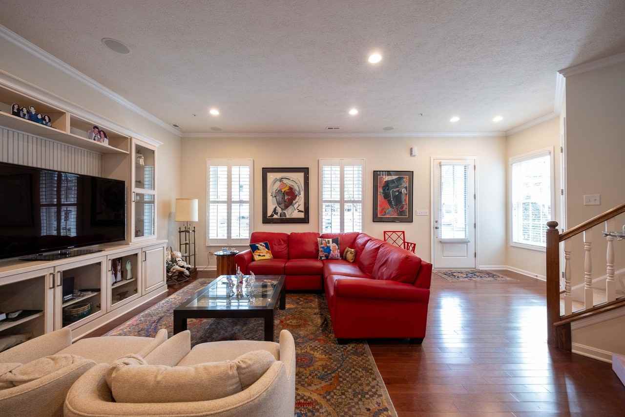 221 3rd St - Photo 3 of 16