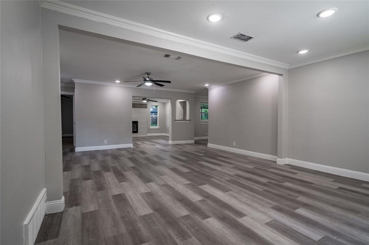 5916 Mccart Ave - Photo 3 of 28