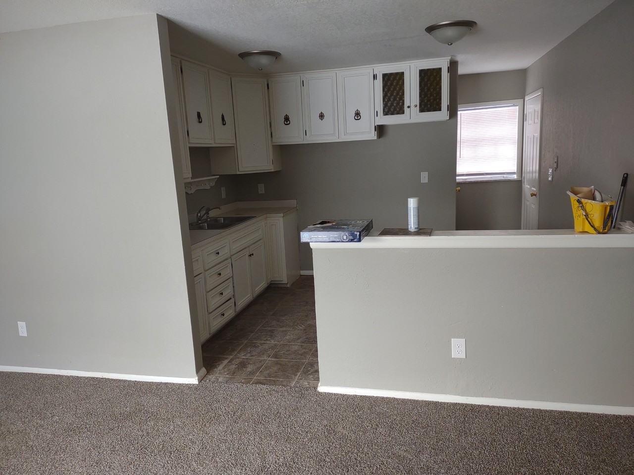 612 N Powahatan Dr - Photo 3 of 7