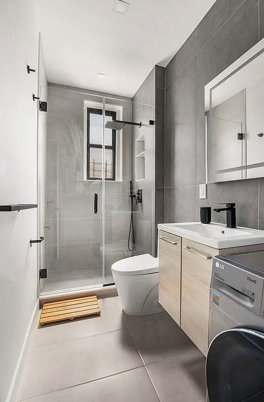 834 Riverside Dr - Photo 3 of 5