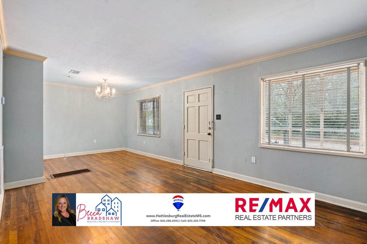 111 6th Ave - Photo 2 of 10