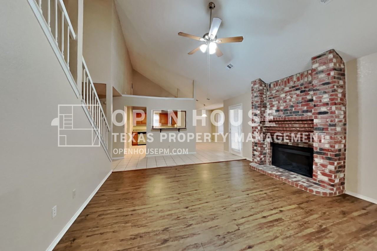 4600 Goldrock Dr - Photo 3 of 20