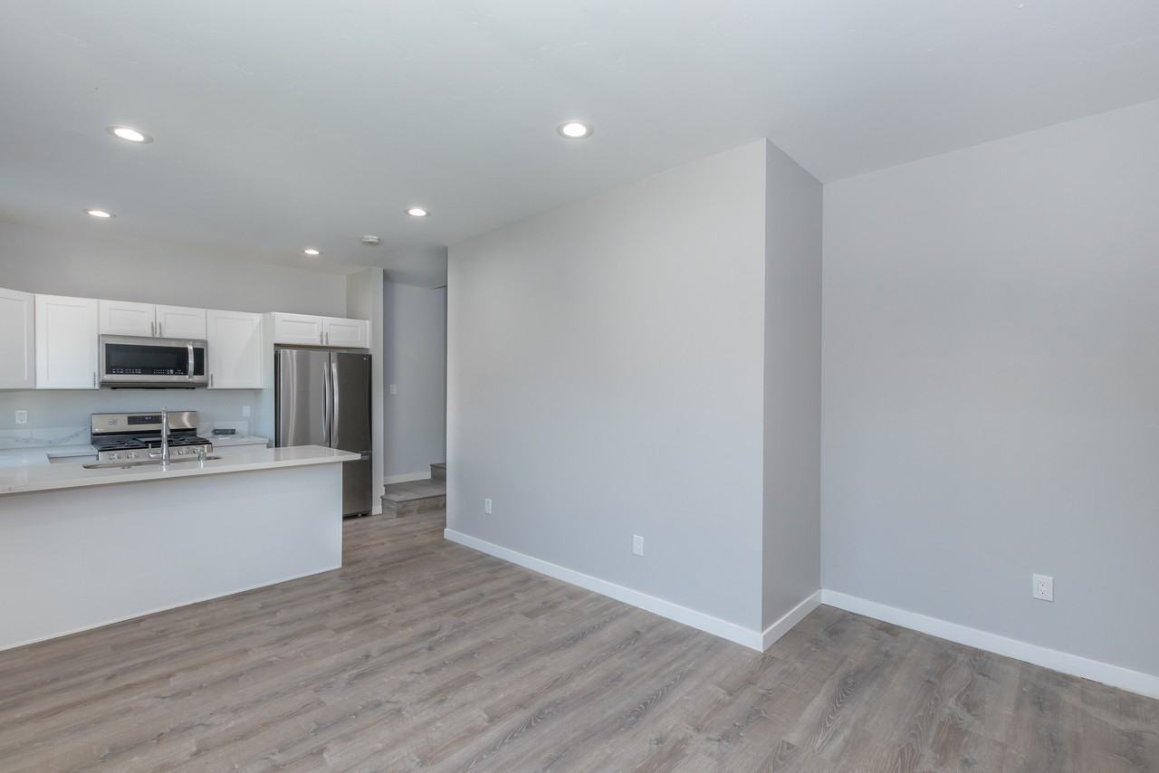 5158 Ewing St #NA - Photo 3 of 20