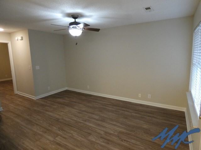 723 West St #A - Photo 2 of 11