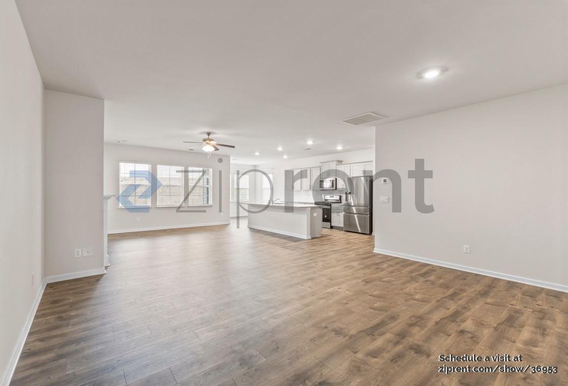 141 Bryson Blvd - Photo 2 of 16